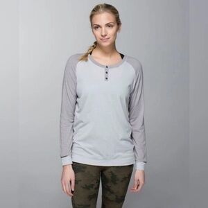 Lululemon Runamuck‎ Long Sleeve Top Tee Henley Shirt Heather Gray Womens 10